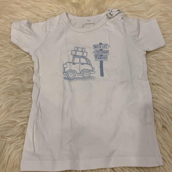 Name It White T-Shirt and Koala Kids Gray Cargo Sweatpants in size 12-18M - Picture 2 of 9